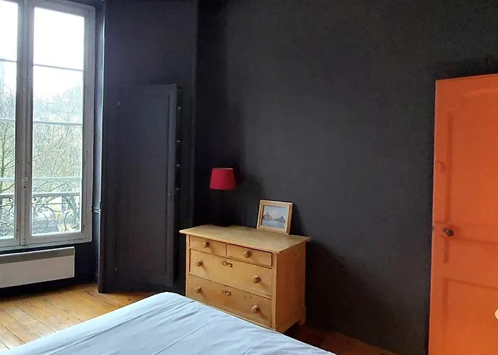 1 - Centre Triangle D'or Apartment *